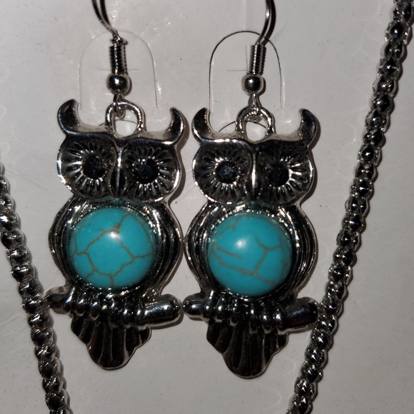 Three Owl Branch Turquoise Necklace & Earring Set - Picture 8 of 8
